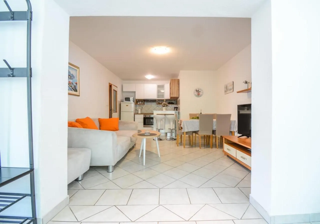 Apartment Anasu Zadar