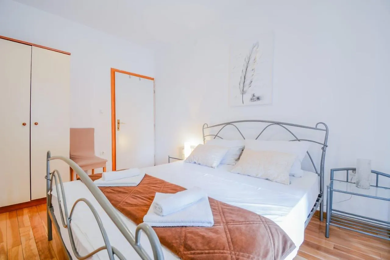 Apartment Anasu Zadar